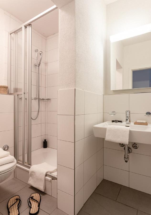 Swiss Star Guesthouse Oerlikon - Contactless Self Check-In Zurigo Esterno foto